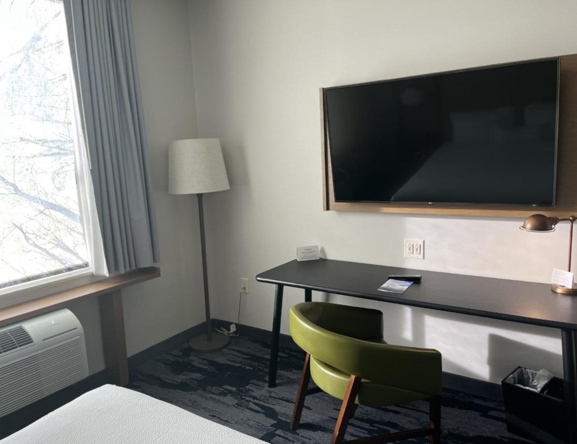 Fairfield Inn & Suites By Marriott Queensbury Glens Falls/Lake George Exterior foto