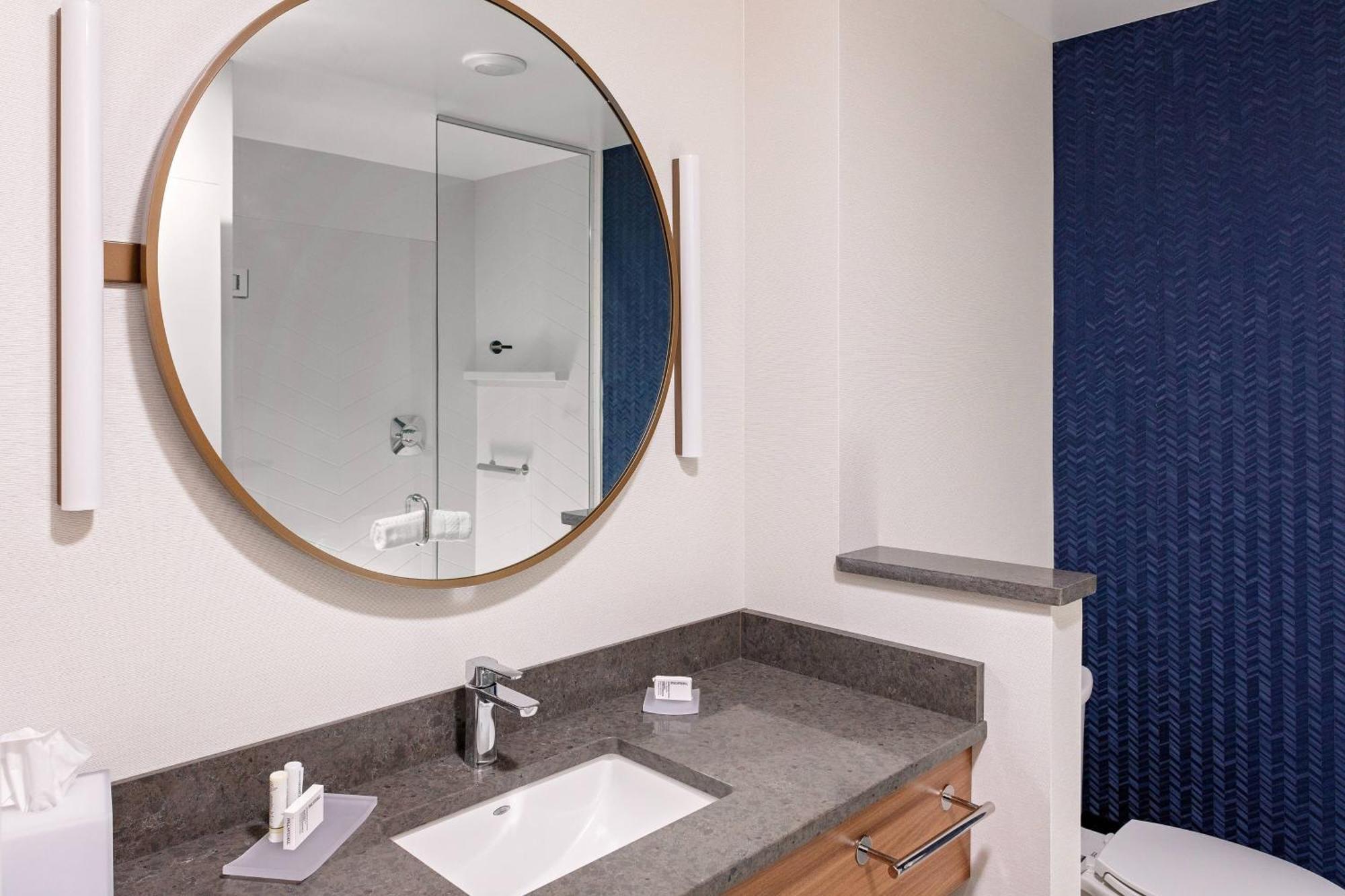 Fairfield Inn & Suites By Marriott Queensbury Glens Falls/Lake George Exterior foto