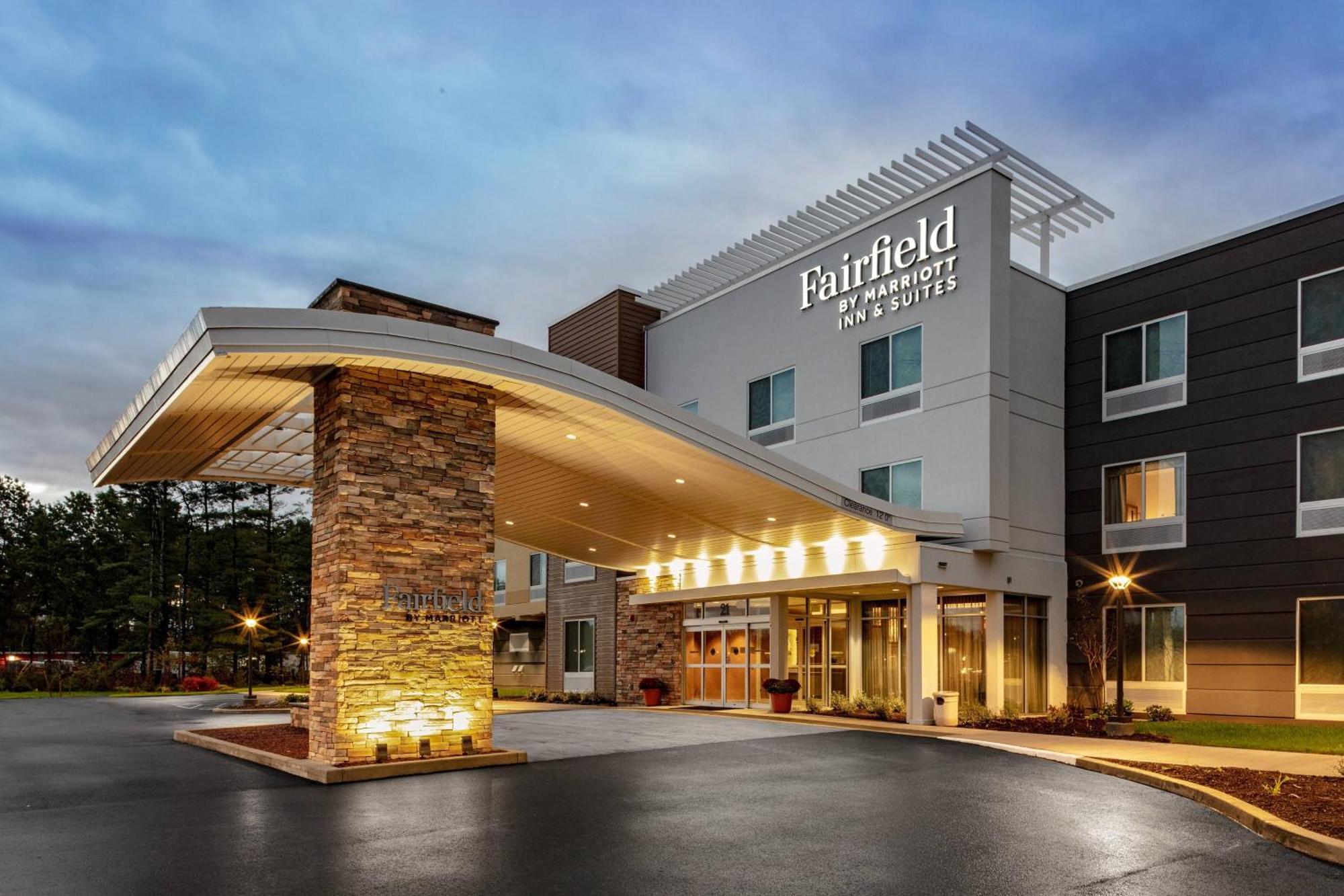 Fairfield Inn & Suites By Marriott Queensbury Glens Falls/Lake George Exterior foto