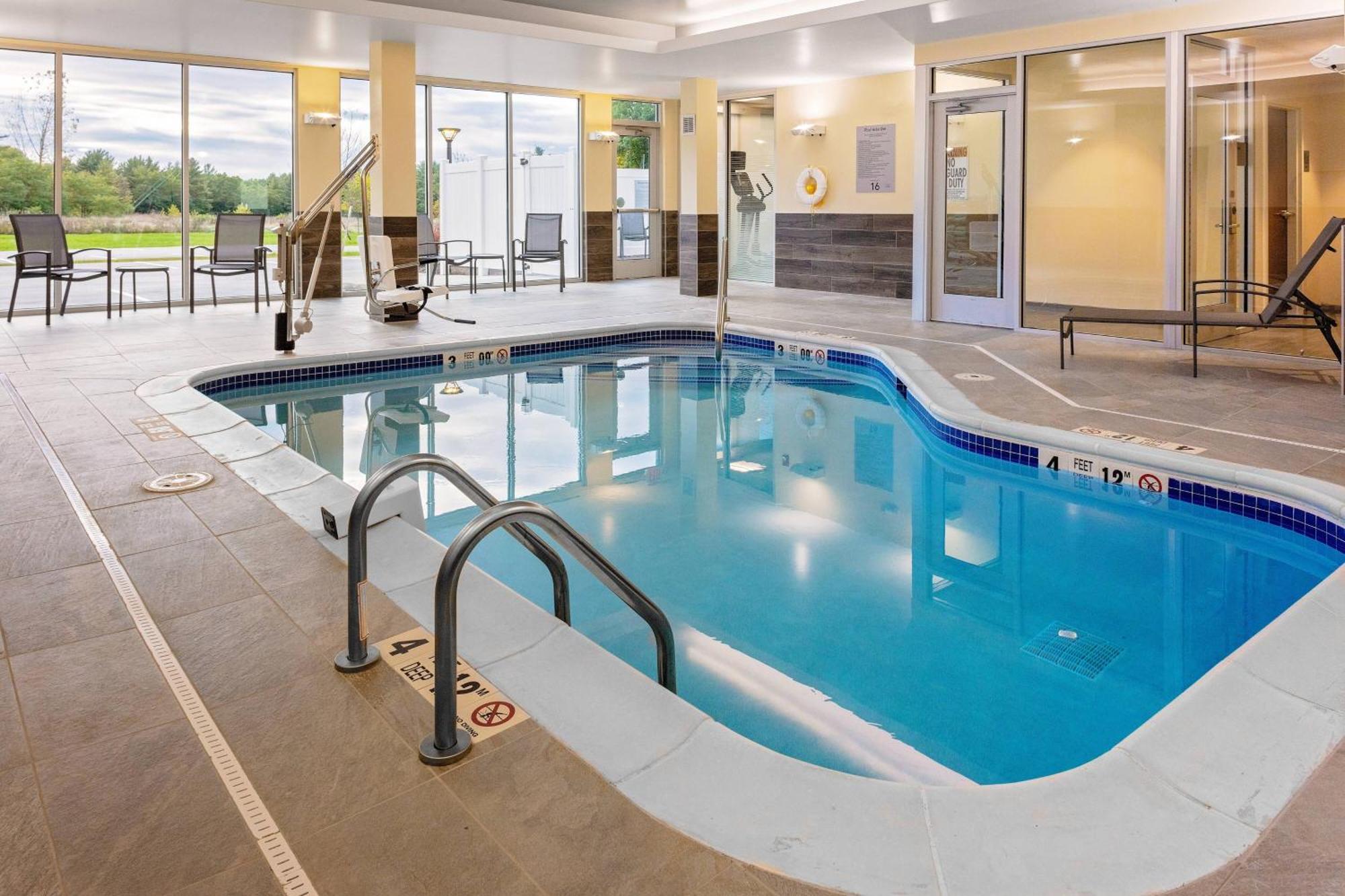 Fairfield Inn & Suites By Marriott Queensbury Glens Falls/Lake George Exterior foto